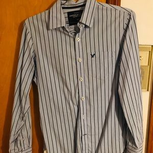 American eagle button down